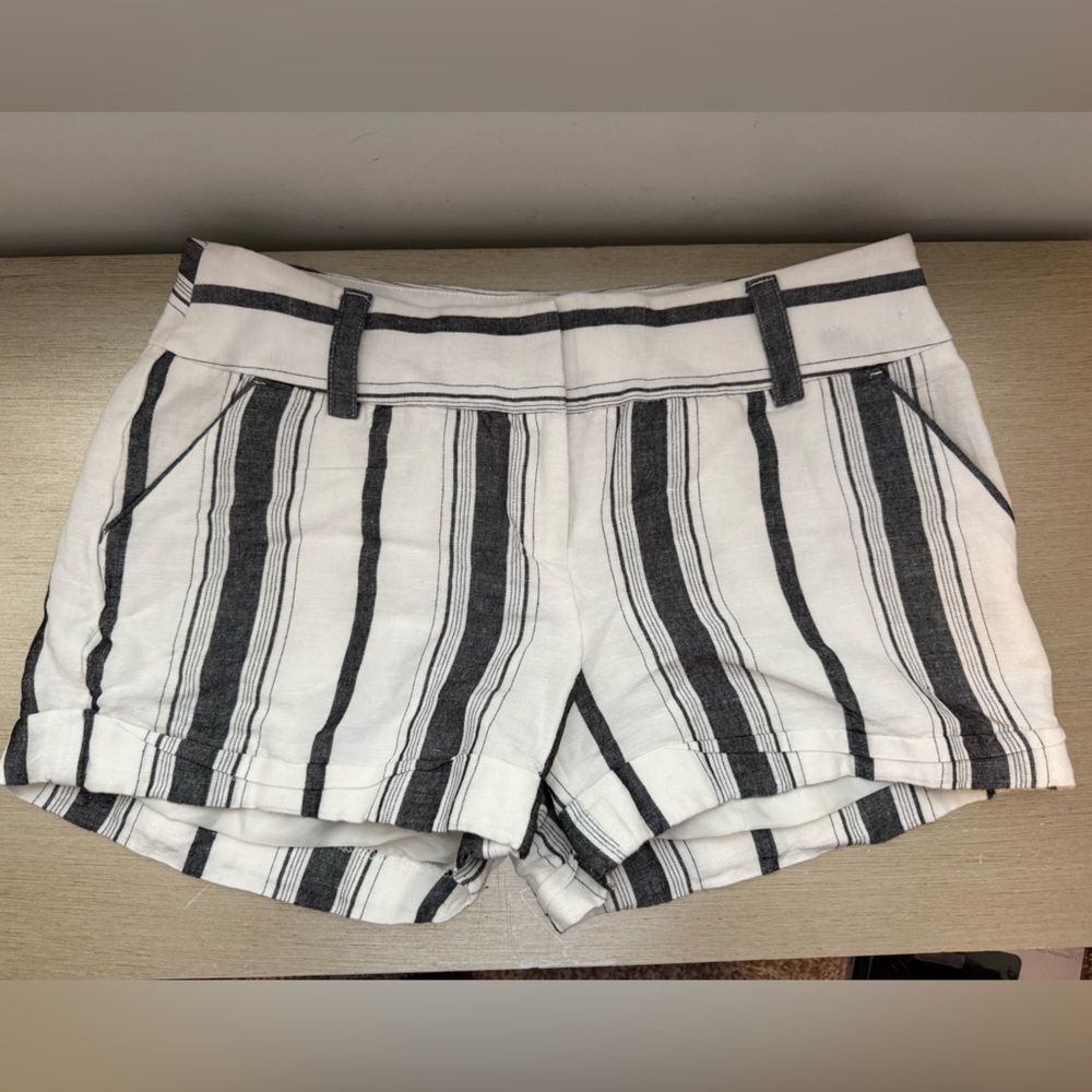 Express cream and gray striped midi short